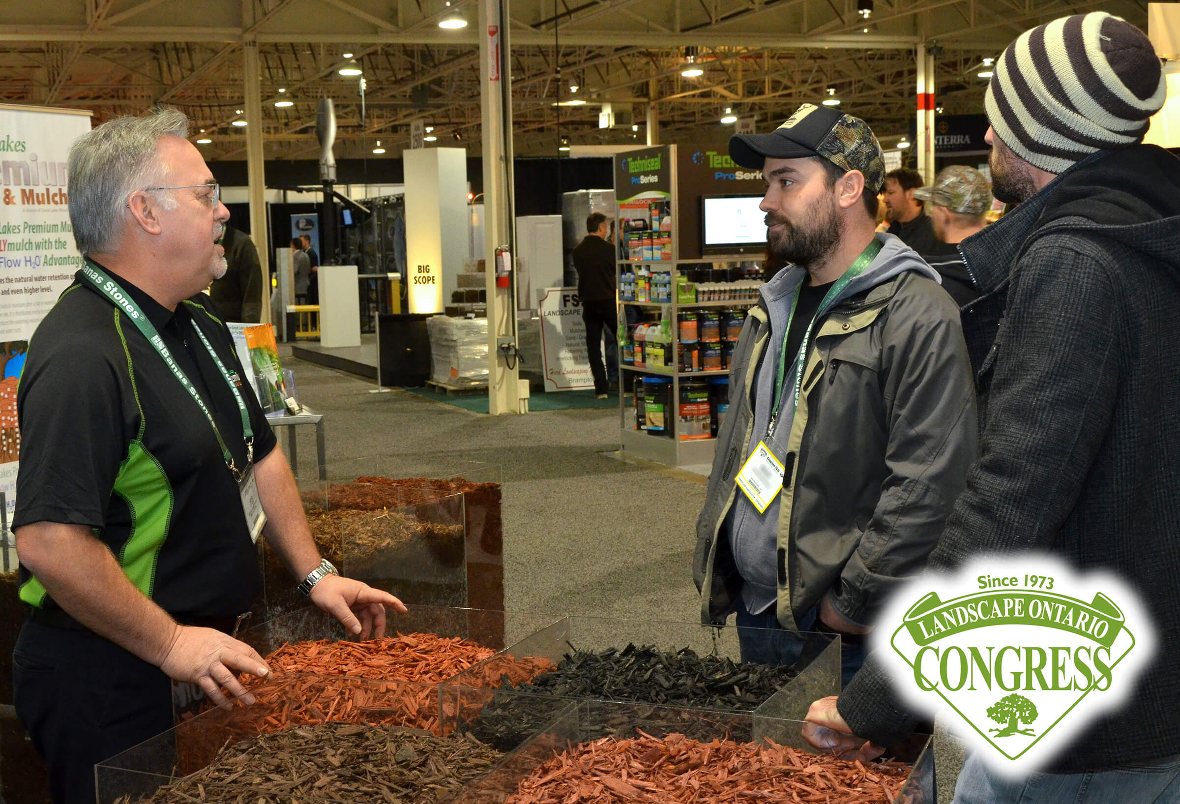 Exhibtor and attendees on show floor